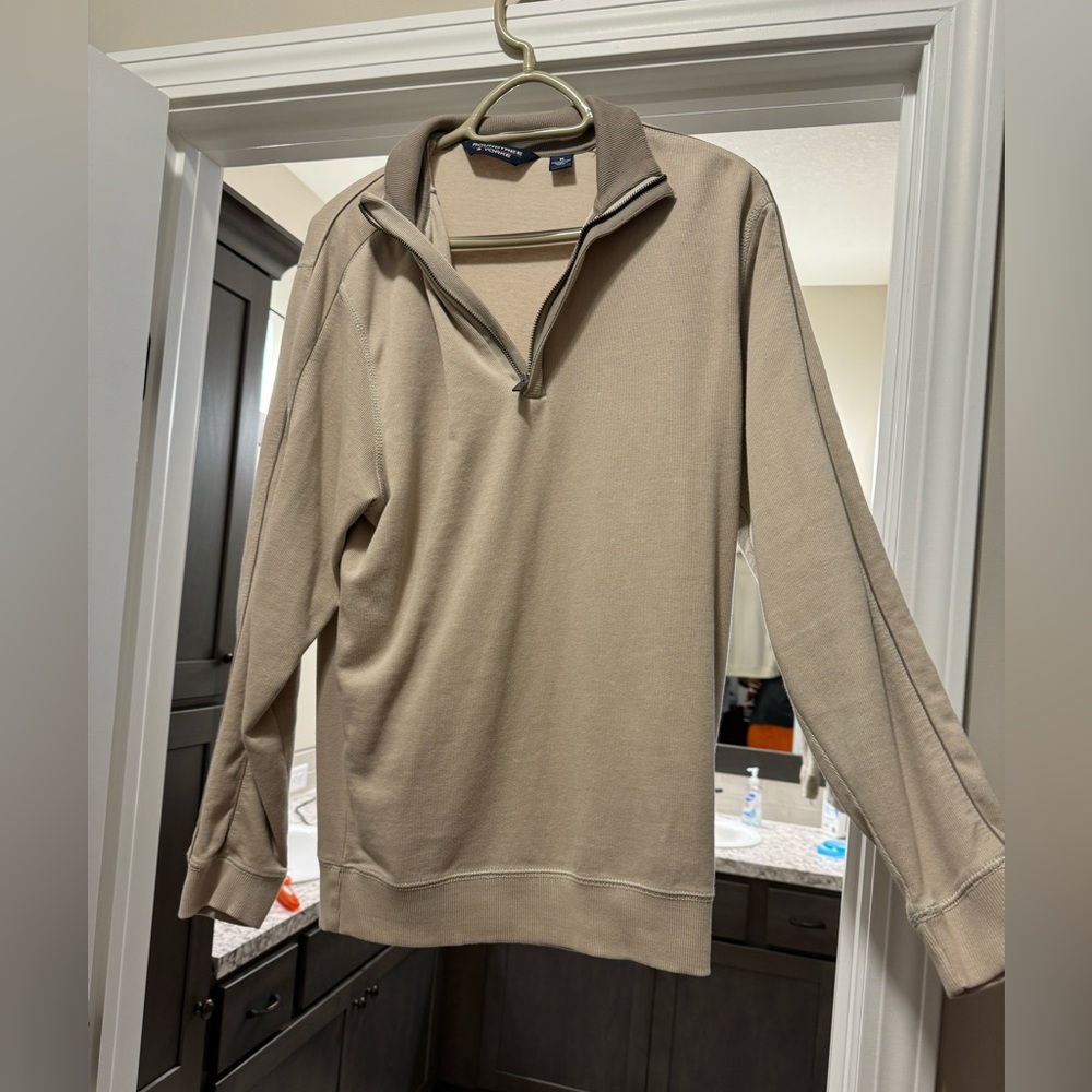 Men’s quarter zip sweater